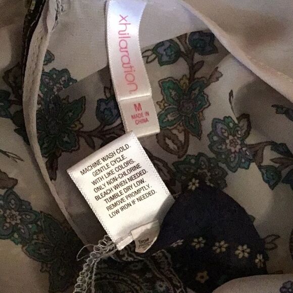 Sheer crop top with back zipper by XHILARATION med - Picture 8 of 8